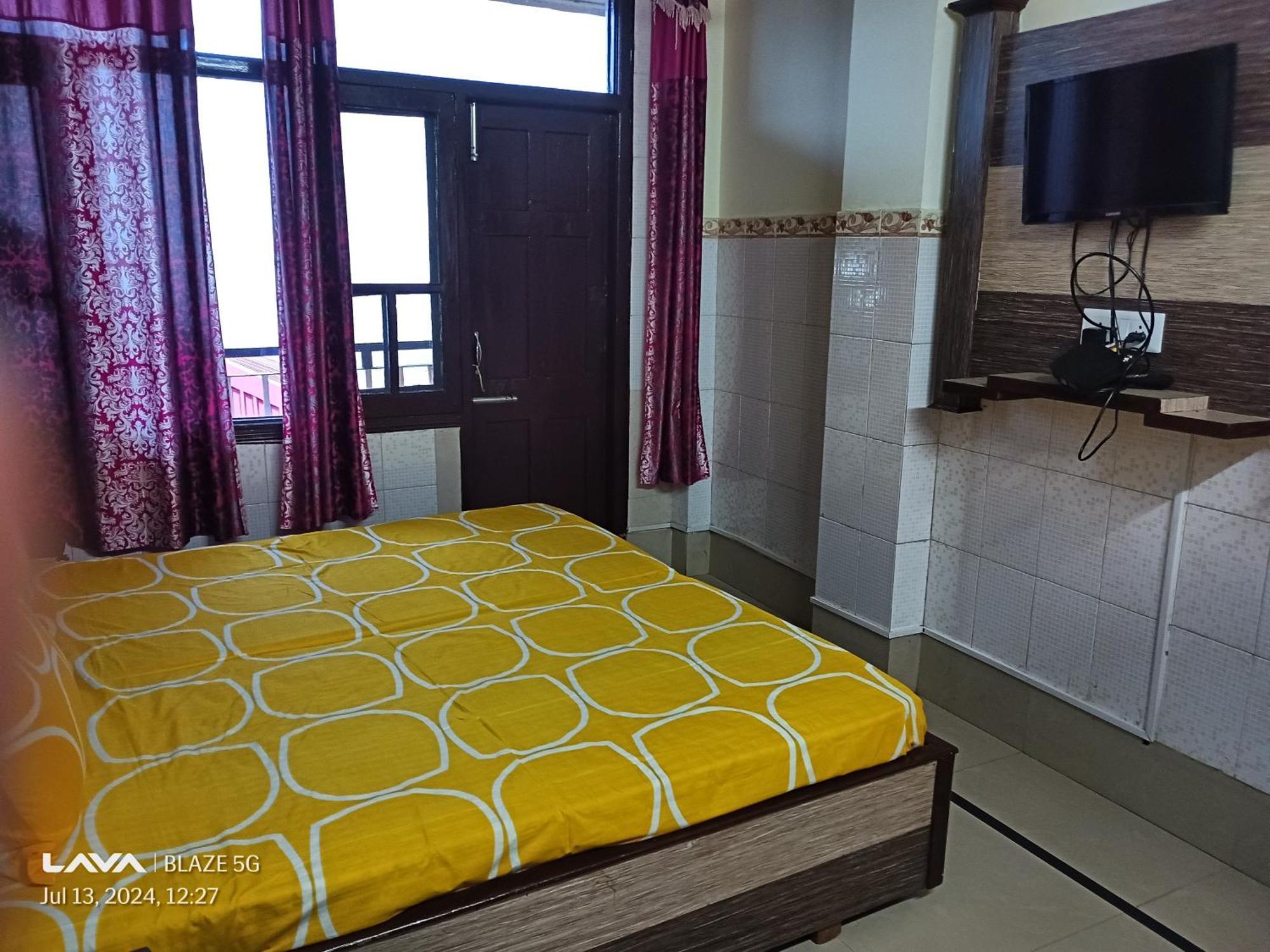 Krishna Holiday Guest House Block II Dharamszala Kültér fotó